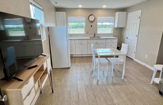 2390 Jr St photos photos