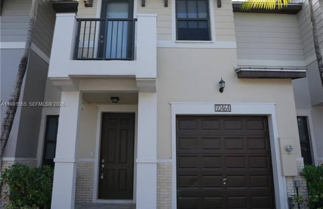 10468 NW 61st Ln photos photos