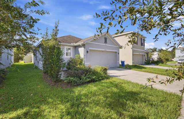 3 Bedroom / 2 Bath Home with a Fully Fenced Yard and Screened Lanai Located within the Waverly Village Community! Gallery 4