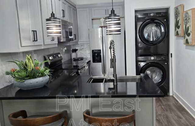 6305 Shannon Parkway South Gallery 4