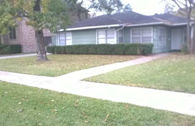 4710 Wedgewood Drive Gallery 2