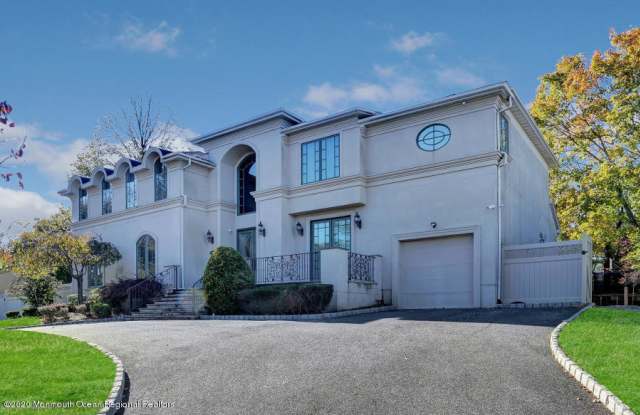880 Red Oaks Drive Gallery 3