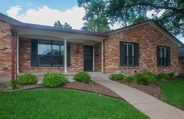 7745 La Manga Drive Gallery 2