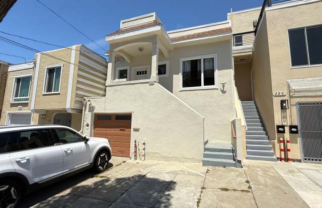 House for rent, Updated 4BR+2 extra BR/Den/Offices/Family Rooms & 3BA in Ingleside! photos photos House for rent, Updated 4BR+2 extra BR/Den/Offices/Family Rooms & 3BA in Ingleside! photos photos