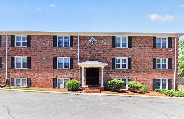 Lovely Two Bedroom Condo in Cotswold! photos photos