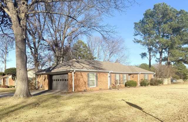 7918 FARMINGDALE - 7918 Farmingdale Road, Germantown, TN 38138