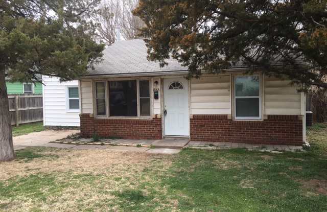 542 N Edwards Ave - 542 North Edwards Avenue, Wichita, KS 67203