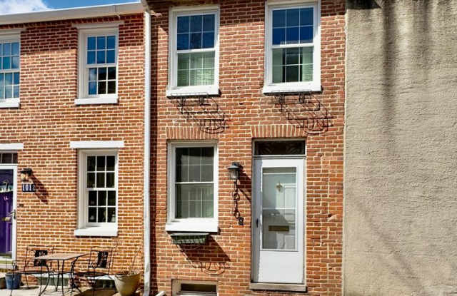 Charming 1 Bedroom/1 Bathroom Townhome w/ Den in Federal Hill, MD! photos photos