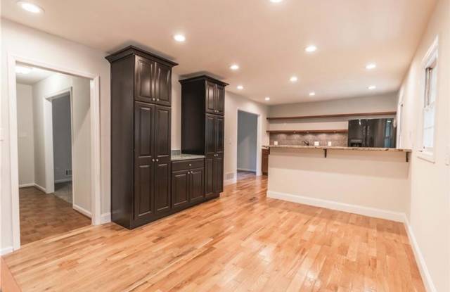 1532 Bubbling Creek Road NE Gallery 3