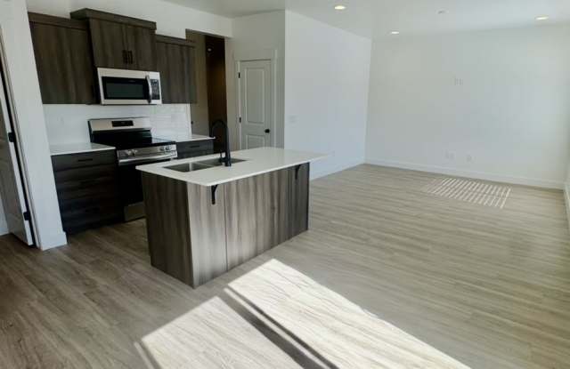 5706 South Weehawken Lane - 1 Gallery 2