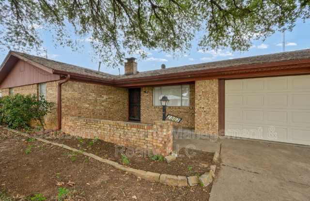 2802 S. Murco Drive Gallery 2