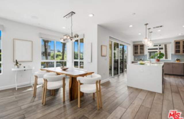 12550 West Fielding Circle Gallery 4