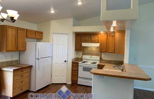 Pet Friendly Home in Nampa! Gallery 4