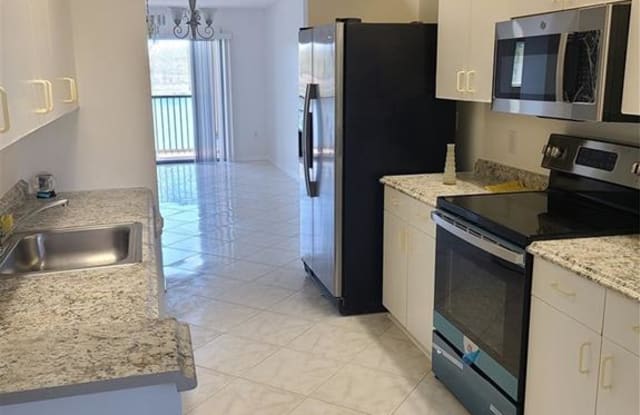 13700 SW 14th St - 13700 SW 14th St, Pembroke Pines, FL 33027