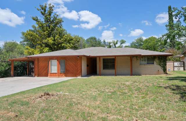 1102 Pecan St now available Gallery 3
