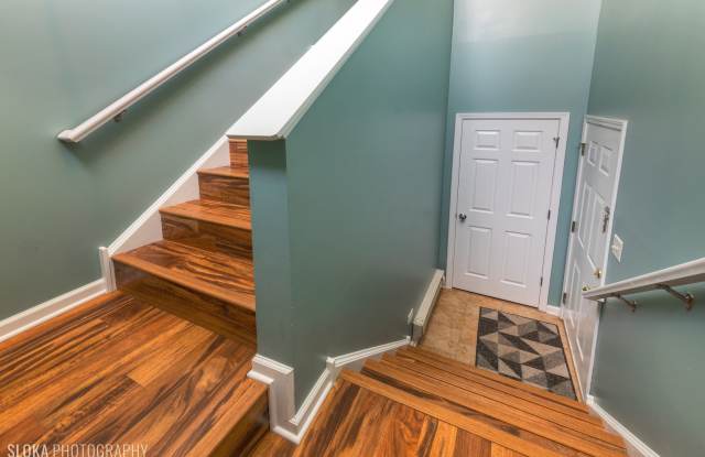 1721 SILVERSTONE Drive Gallery 2