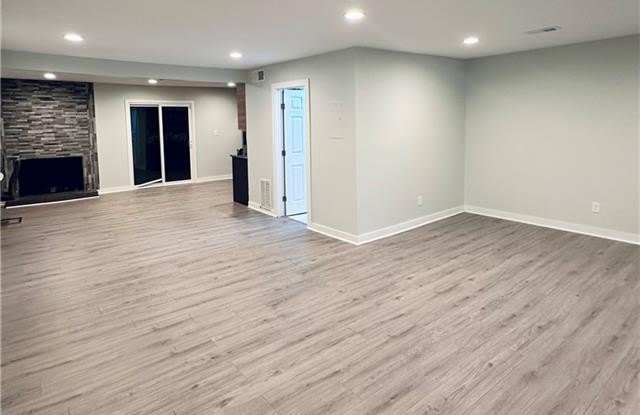 1258 CREEKSIDE Court SE Gallery 3