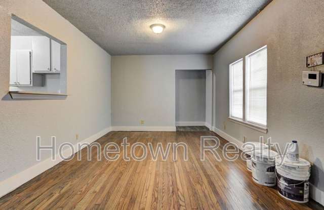 2114 N Bath Avenue Gallery 3