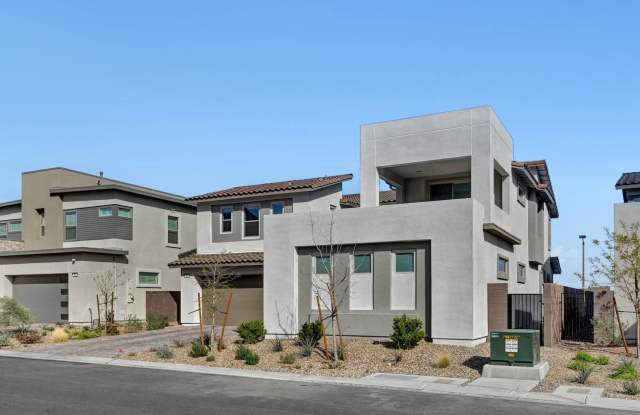 Luxury 5-Bedroom Home with 4-Car Garage, Office  Loft photos photos
