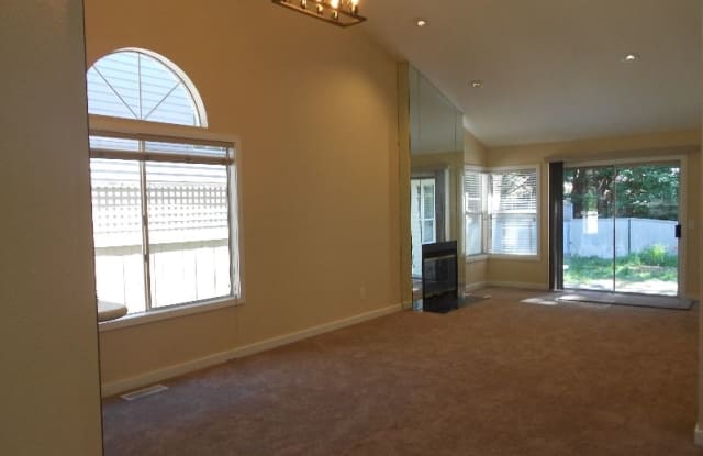 12750 103rd Pl NE - 12750 103rd Place Northeast, Kirkland, WA 98034