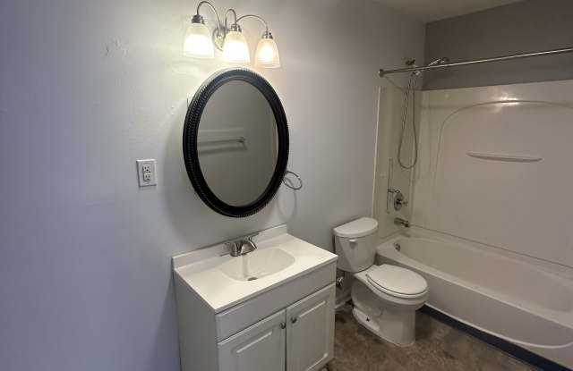 2500 Lindsay B - B3 Gallery 3