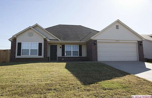 Beautiful 3 Bed 2 Bath Home with New Plank Flooring, 2 car garage and large backyard. photos photos