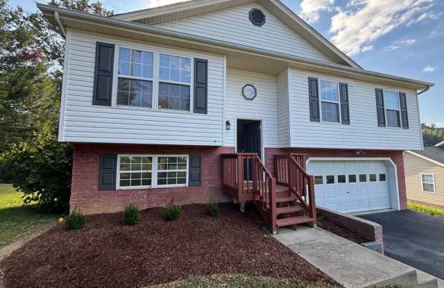 Thanksgiving SPECIAL! 3 bed/2bath in Jonesborough, TN, garage, bonus room, huge yard, $2200 photos photos Thanksgiving SPECIAL! 3 bed/2bath in Jonesborough, TN, garage, bonus room, huge yard, $2200 photos photos