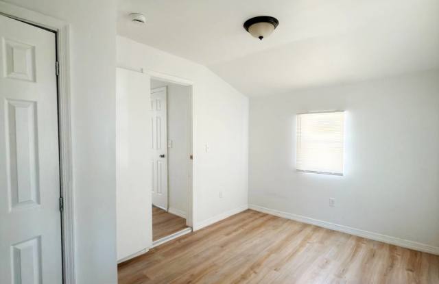 101 West 21st Street - 1 photos photos