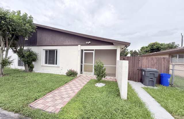 2117 E Bond Drive Gallery 2