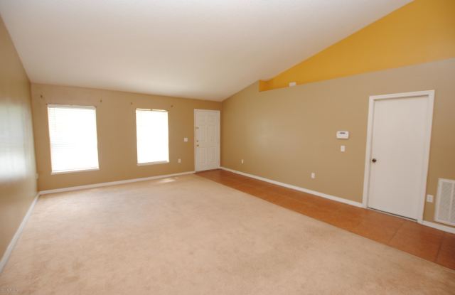 11977 CHERRY CREEK RD Gallery 3