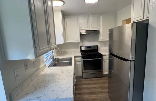 Coming Soon! Beautiful 2 bed 2.5 Bath, Newport Beach - 15 Sand Dollar Court, Newport Beach, CA 92663