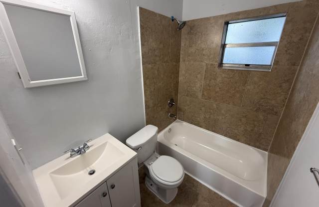 532 NW 13TH Avenue photos photos