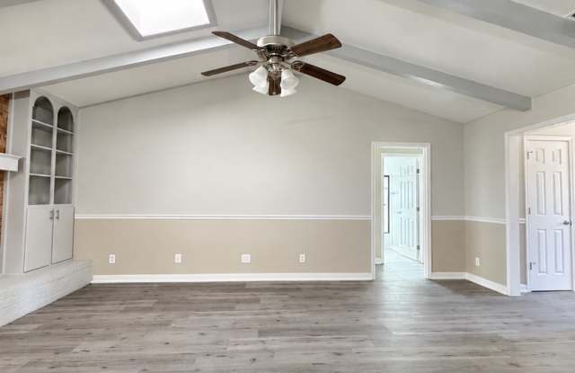 NOW AVAILABLE | Updated 4-Bedroom Home in College Hills! Gallery 4