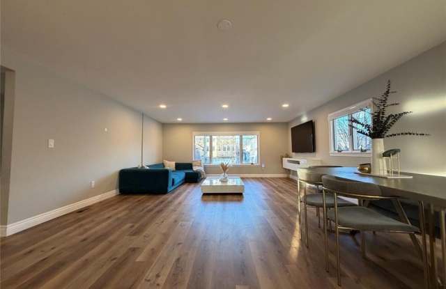 200 Forest Avenue photos photos