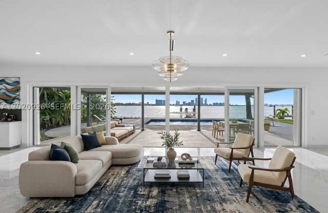 1101 S Shore Dr Gallery 2