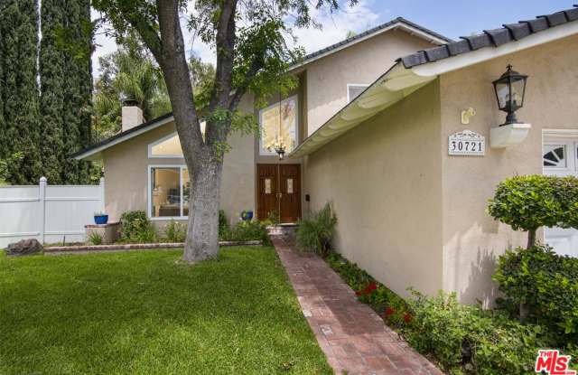 30721 LAKEFRONT Drive Gallery 2