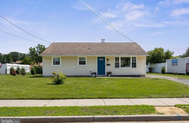 22 HOLLY DRIVE photos photos