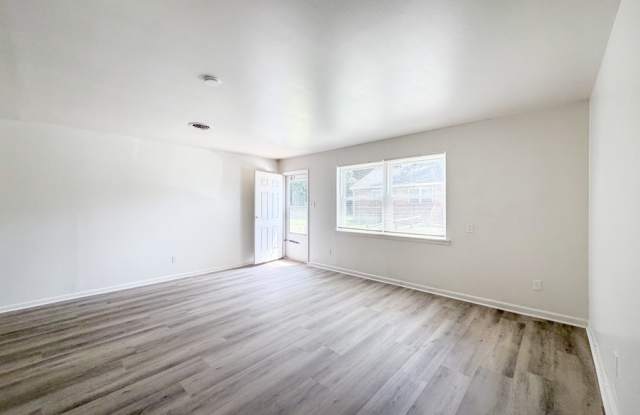 7906 Noel Ct Gallery 3