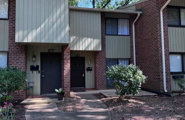 1238 Teakwood Pl Gallery 1