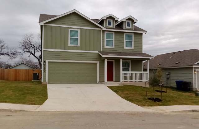 Beautiful 2 Story Home 4bdrm 2.5 bath photos photos