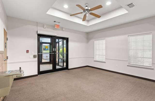 1200 Henley Lane Gallery 3