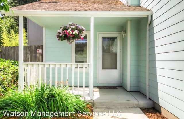 838 NW Riverbow Ave Gallery 3