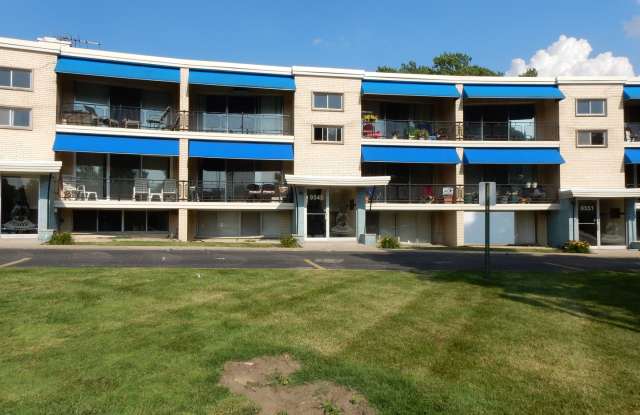 9545 South Kedzie Avenue - 9545 South Kedzie Avenue, Evergreen Park, IL 60805