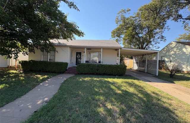 1657 S 16th Street - 1657 South 16th Street, Abilene, TX 79602