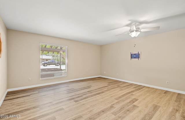 216 E 15TH Street Gallery 4