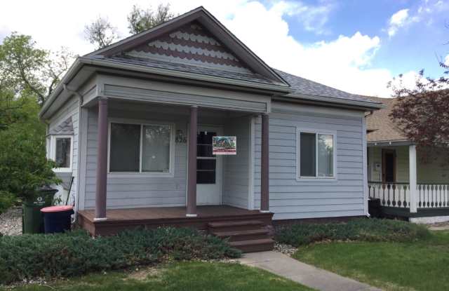 826 S Cascade Ave photos photos