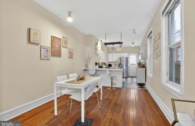 2322 POPLAR Street photos photos