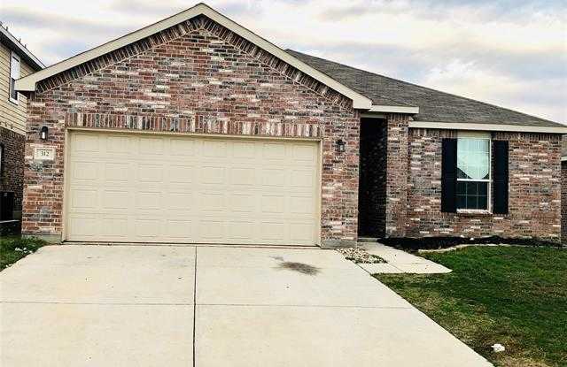 312 Mariscal Place - 312 Mariscal Place, Fort Worth, TX 76131