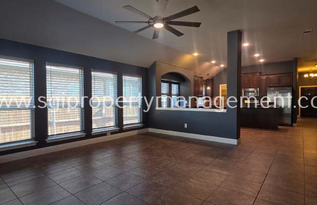 525 Bamborough Dr Gallery 3