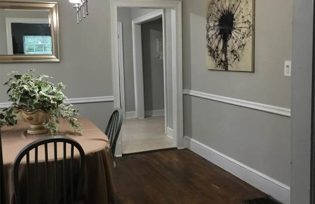 1425 Westview Dr SW - 2 Gallery 4